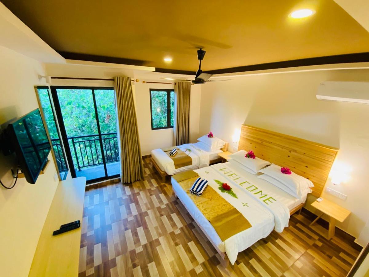 Paguro Seaview Hotel Bodufolhudhoo Екстериор снимка